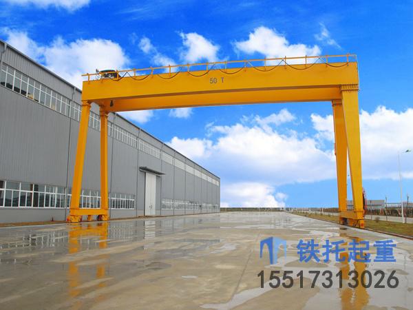 为什么门式起重机不适合室内狭小空间作业